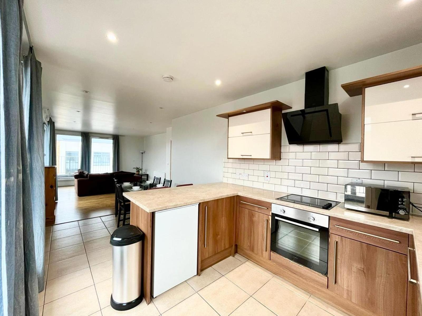 Ferienwohnung London Modern Flat Near Transports Exterior foto