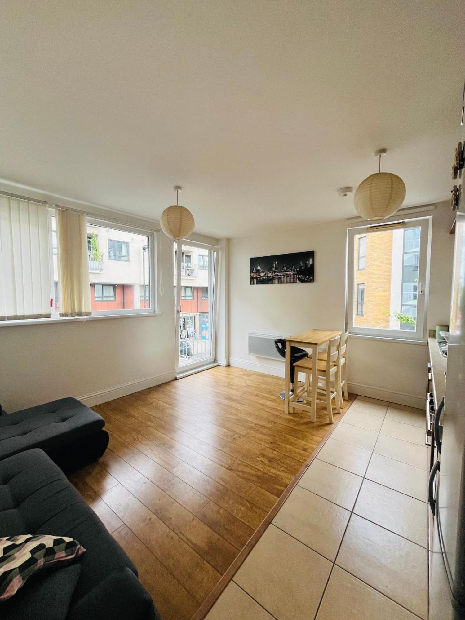 Ferienwohnung London Modern Flat Near Transports Exterior foto